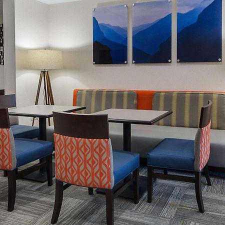 Hampton Inn Covington Va Eksteriør billede