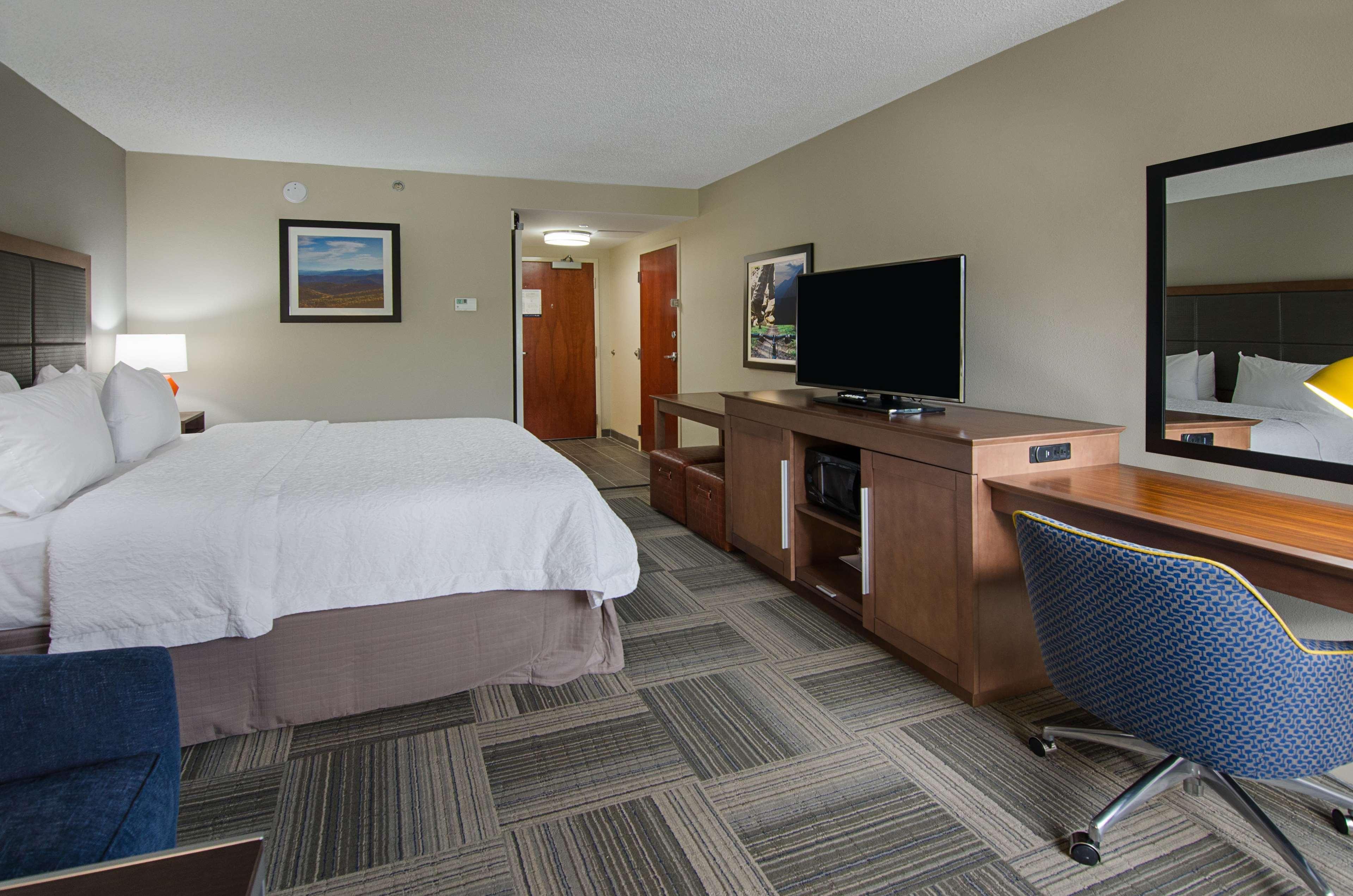Hampton Inn Covington Va Eksteriør billede