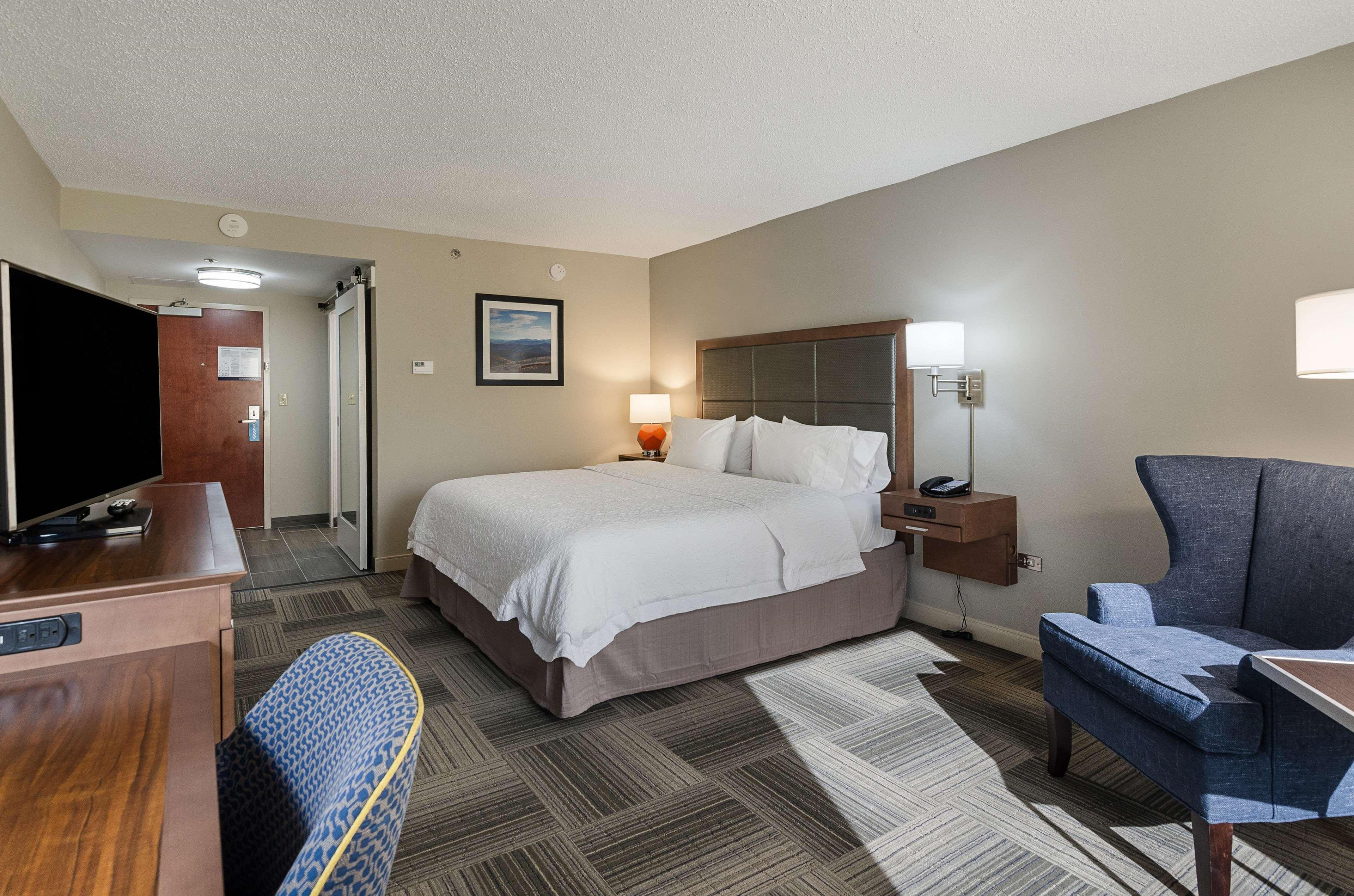 Hampton Inn Covington Va Eksteriør billede
